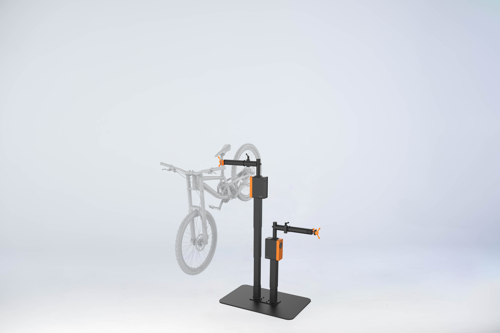 Dual Bike Lift with Feedback Sports Pro Elite Clamp REMCO TOOLS